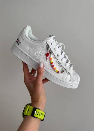 Трендовые кроссовки adidas superstar1 фото