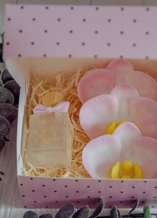 Подарунковий набір мила  "парфуми з орхідеями" 15х15х6см1 фото