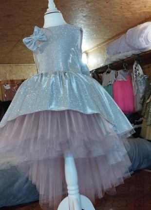 Сукня випускна на 6-7 років колір пудра фатинова дитяча із садочка нарядна асиметрія із блиском3 фото