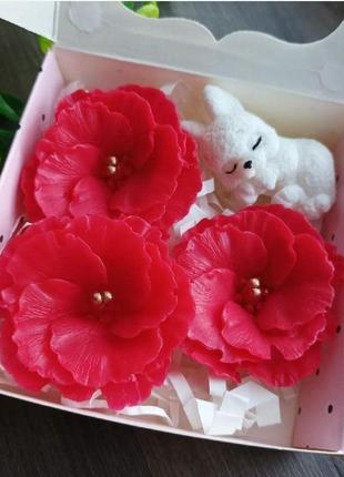Подарунковий набір мила ручної роботи «кролик в квіточках" 10х10х3см