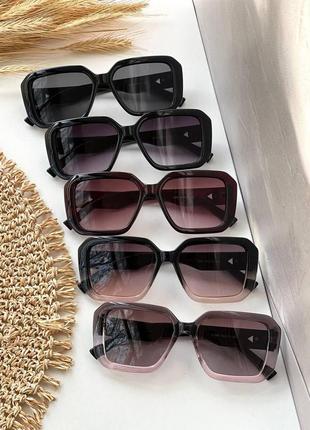 Сонцезахисні окуляри жіночі захист uv4002 фото