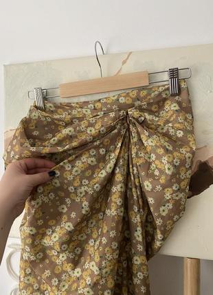 Шикарная юбка с разрезом сбоку от prettylittlething7 фото