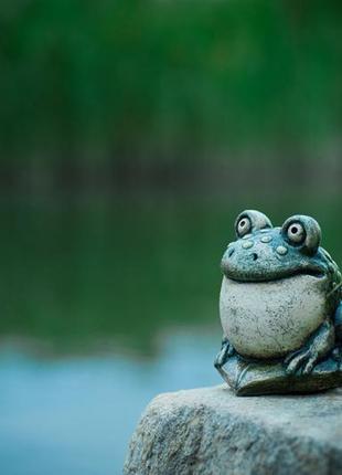 Керамическая статуэтка жаба5 фото