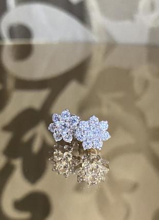Бомбезні сяючі сережки-пусети цвяшки зі срібла (діаманти)4 фото
