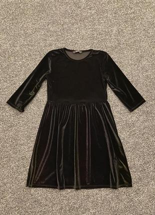 Плаття чорне оксамитове з рукавом на дівчинку 8-9 років