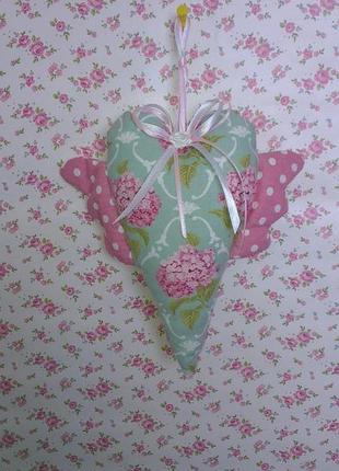 Текстильные сердечки с крылышками