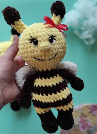 Плюшевая пчелка.  мягкая игрушка для ребенка. вязаные игрушки крючком1 фото