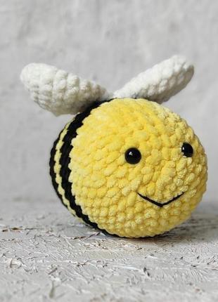 Плюшева бджілка. іграшка бджола1 фото