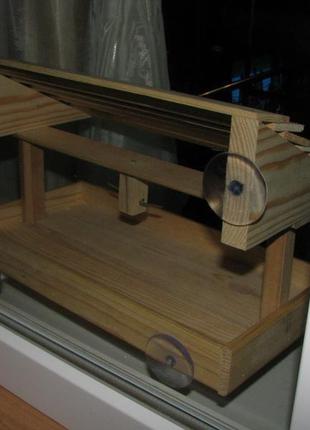 Односкатная деревянная кормушка для птиц1 фото