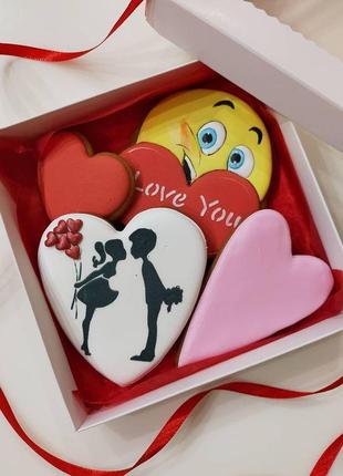 Имбирные пряники #"love you 🙂"