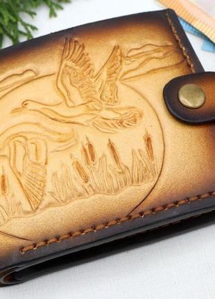Кошелек ручной работы из натуральной кожи с изображением диких уток