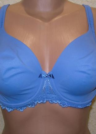 Красивый бюстгальтер мягкий на косточках uk34d eur75d