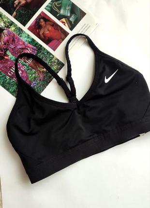 Топ спортивний nike s 36 70b 70c 75a 75b