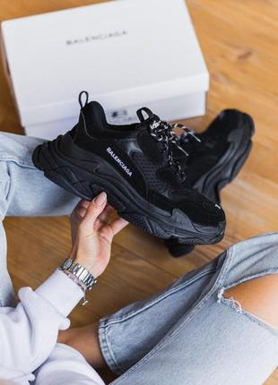 Balenciaga triple s v1 black «white logo»10 фото