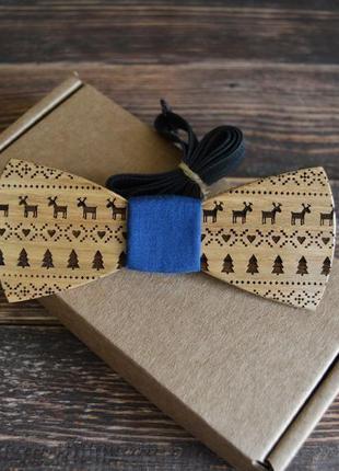 Деревянная галстук-бабочка новогодняя мозаика синяя ткань