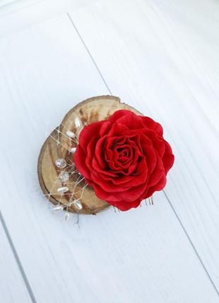 Гребінь з червоною трояндою і намистинами, весільний гребінь3 фото