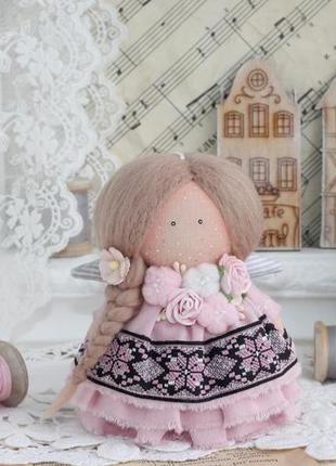 Інтер'єрна лялька в українському стилі1 фото