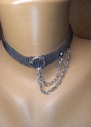 Чокер, ремінець на шию ошийник