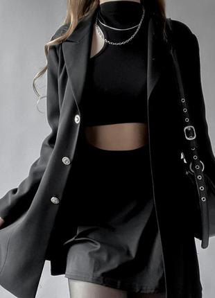 Черный удлиненный пиджак с эффектными блестящими пуговицами✨