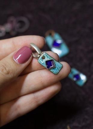 Серьги с переборчатими эмалями "квадрат лазурно-сапфировые"