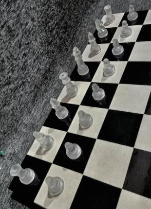 Шахматы чёрно-бeлый глянeц. эксклюзивный глянцевый набор. ручной работы3 фото