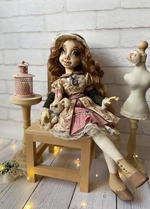 Текстильна шарнірна лялька дівчинка із зайчиком5 фото