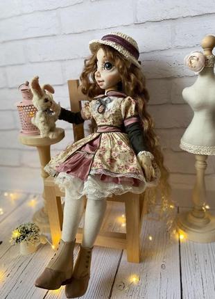 Текстильная шарнирная кукла девочна с зайчиком7 фото