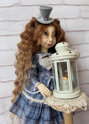 Інтерʼєрна терстильна лялька маленька леді7 фото