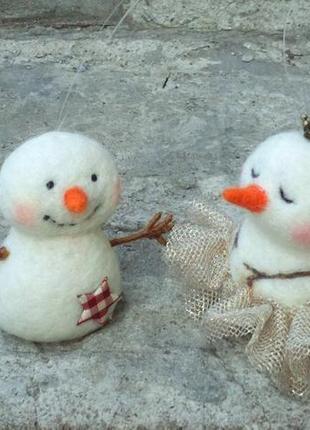 Сніговик іграшки на ялинку 2шт валяне іграшка з вовни сніговик3 фото