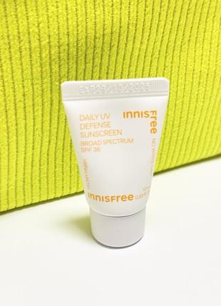 Щоденний сонцезахисний крем innisfree daily uv defense sunscreen broad spectrum spf 36, 10 ml