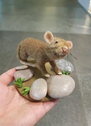 Валяне миша скульптура з вовни мишка полівка4 фото