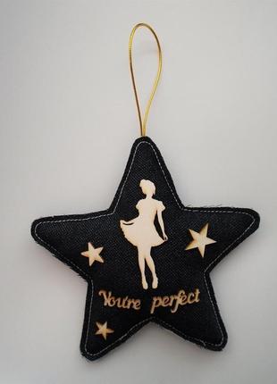 Подарунок для дівчини зірка з тканини текстильна іграшка на ялинку декор на стіну10 фото