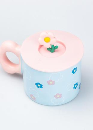 Чашка с крышкой 300 мл керамическая "цветок" голубая3 фото