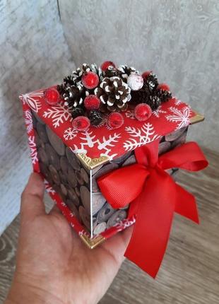 Новогодняя рождественская шкатулка орешки с предсказаниями подарок с сюрпризом развлечения2 фото