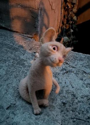 Сфинкс кот валяная фигурка5 фото