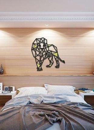 Декоративна дерев'яна картина абстрактна модульна полігональна панно лев йде з вставками5 фото