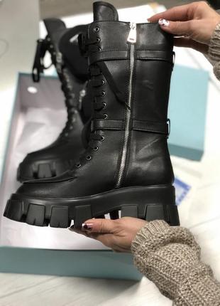 Prada monolith женские демисезонные ботинки прада черные4 фото