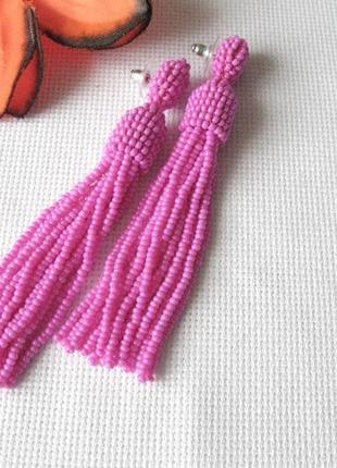 Рожеві сережки пензлики з бісеру4 фото