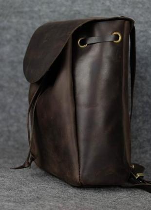 Жіночий шкіряний рюкзак на затягуваннях з вільним клапаном, вінтажна шкіра, колір шоколад4 фото