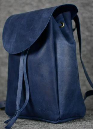 Жіночий шкіряний рюкзак на затягуваннях з вільним клапаном, вінтажна шкіра, колір синій3 фото