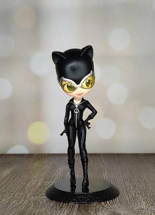 Фигурка - статуэтка на подставке "женщина-кошка. catwoman. dc" (фиг0046)