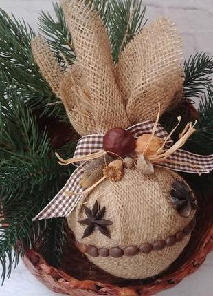 Новорічний куля з мішковини з кавою, спеціями, сухоцвітами в еко стилі новорічний еко декор5 фото