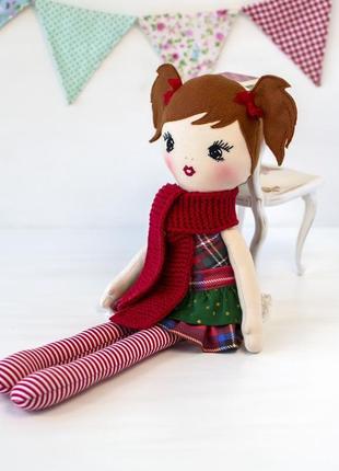 Новорічна тканинна лялька з вишитим обличчям3 фото