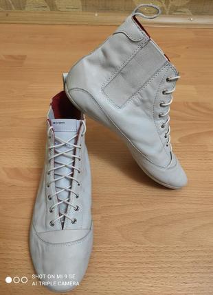 Кожаные ботинки adidas размер 38,5,по стельке24,5см1 фото