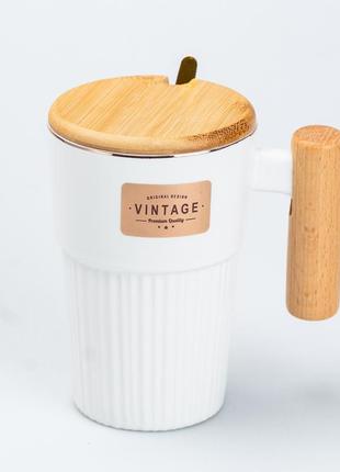 Керамическая чашка vintage 400 мл с ложкой и бамбуковой крышкой, белая