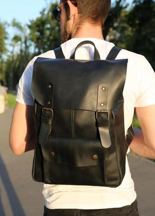 Чорний шкіряний рюкзак для подорожей та прогулянок2 фото