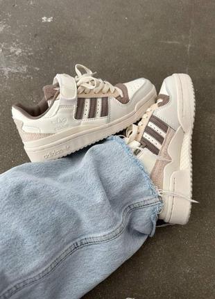 Adidas forum low teddy beige