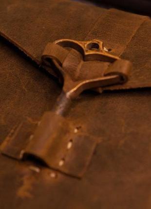 Винтажный кожаный ежедневник с антикварным ключом4 фото