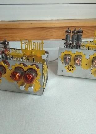 Лампові годинник fallout (zm1020) | nixie clock fallout (zm1020) | настільні годинники2 фото