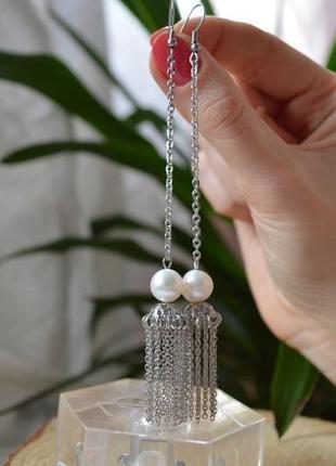 Сережки - ланцюжка сталеві з білим перлами 'біла медуза'3 фото